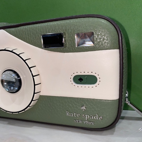 Kate Spade Camera Wristlet NWT - Picture 10 of 11